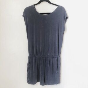 Lou & Grey Navy Gray Soft Romper Size: S